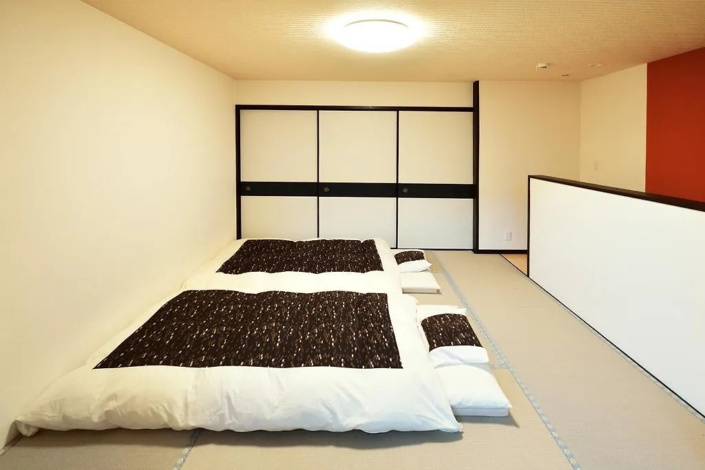 Raku Inn Kjóto 0*,